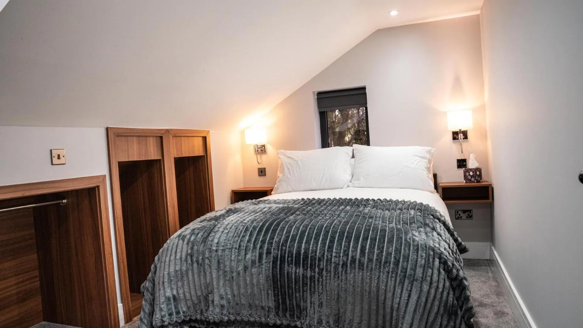 Chestnut Retreat A Stunning Annex Apartment Ossett 0*,