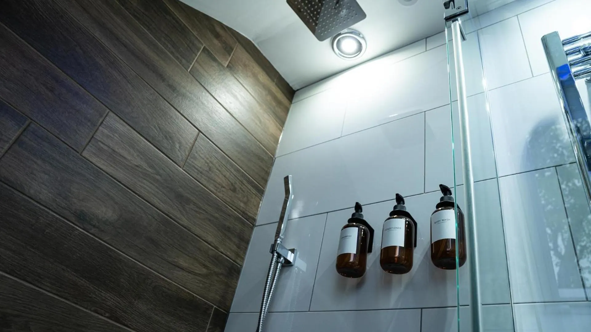 Chestnut Retreat A Stunning Annex Apartment Ossett