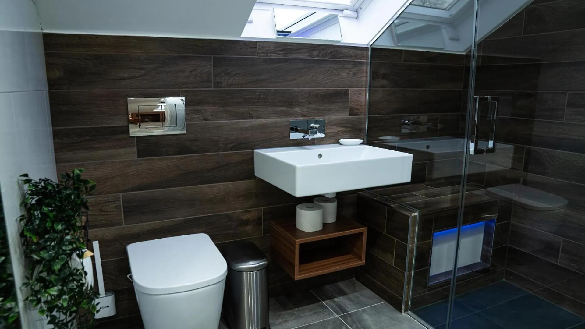 Chestnut Retreat A Stunning Annex Apartment Ossett